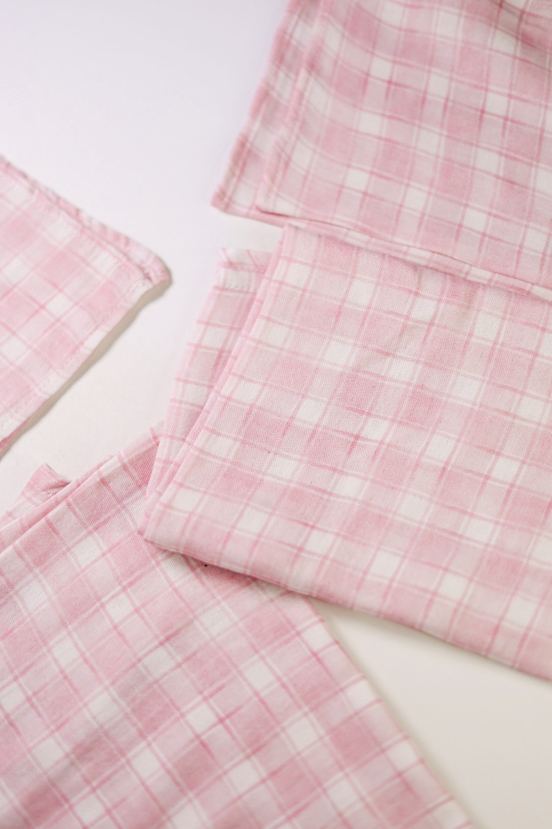 Zestaw 3 pieluszek kratka różowa